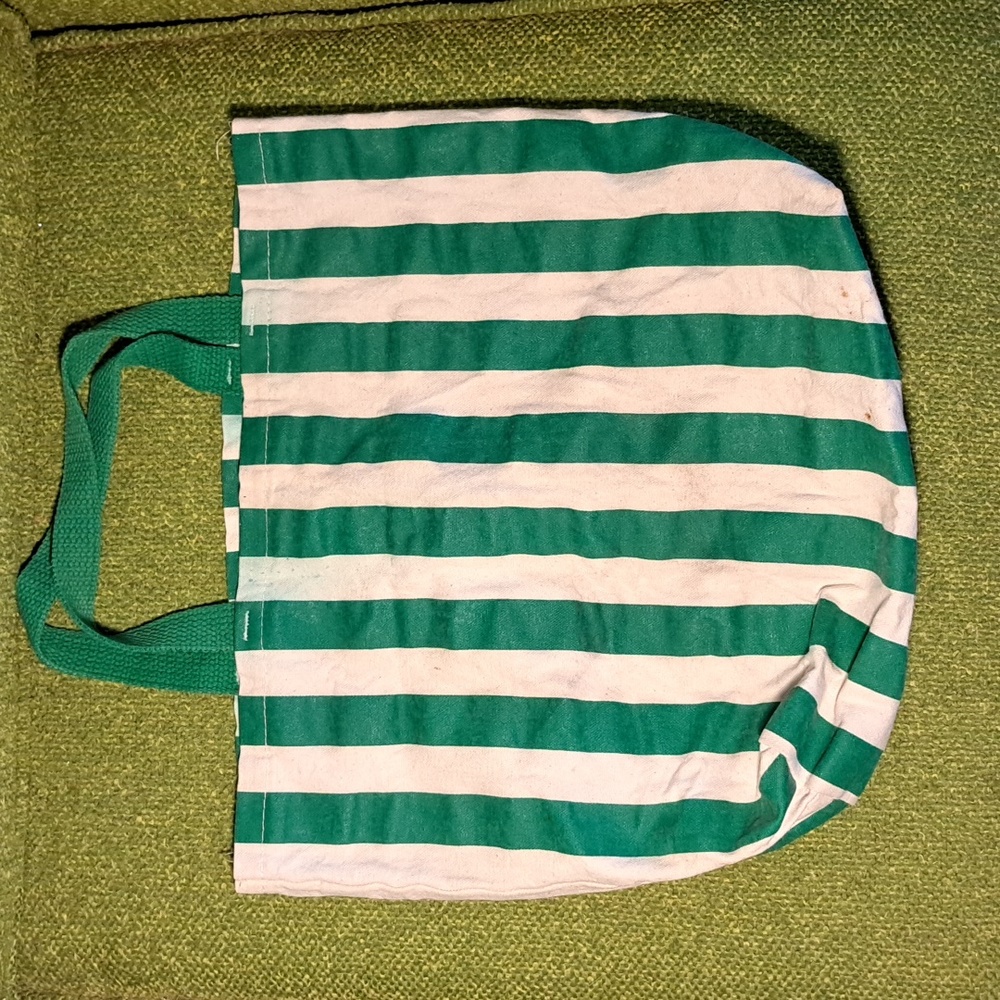 Green stripped tote